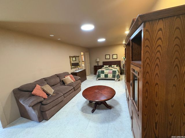 3722 Electra, San Antonio, TX 78218