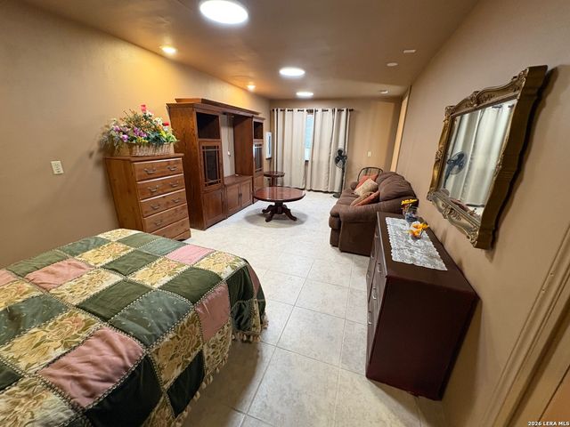 3722 Electra, San Antonio, TX 78218