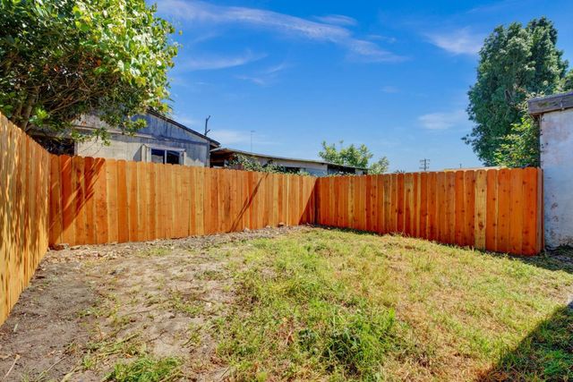 652 2nd Street, Richmond, CA 94801