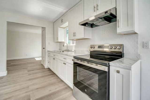 652 2nd Street, Richmond, CA 94801