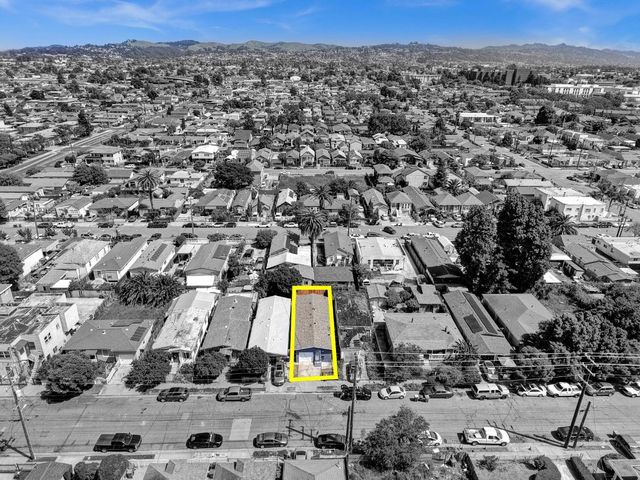 652 2nd Street, Richmond, CA 94801