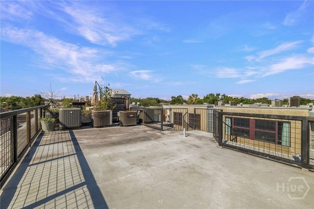 2406 De Soto Avenue B, Savannah, GA 31401