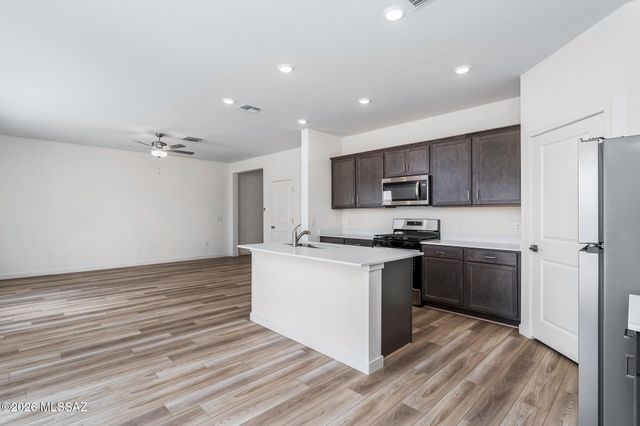 13334 N Cypress Gardens Drive, Marana, AZ 85653