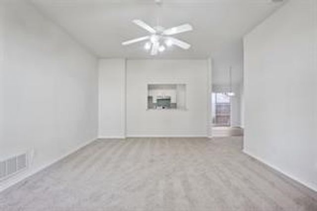 2215 Hunters Run Drive, Dallas, TX 75232