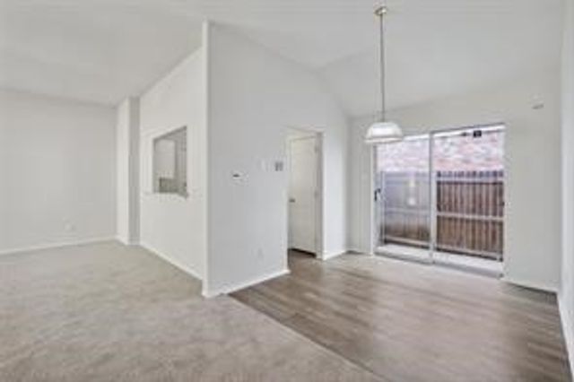 2215 Hunters Run Drive, Dallas, TX 75232