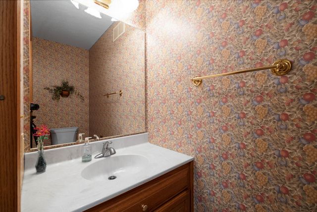 109 Teton Court, Mankato, MN 56001