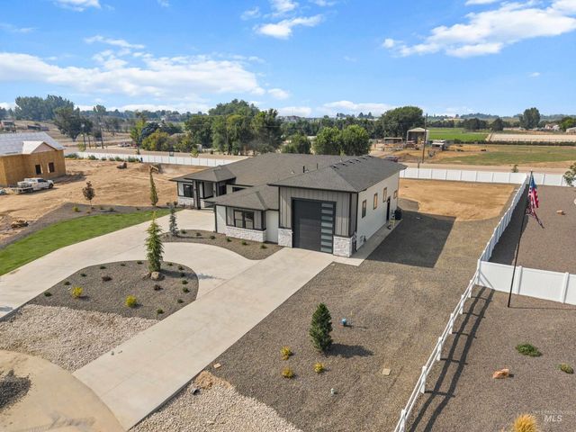 24975 Ardmore Ct, Caldwell, ID 83607