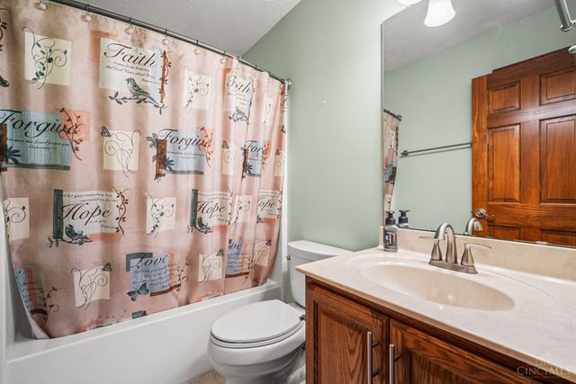 309 Sharon Court, Middletown, OH 45042