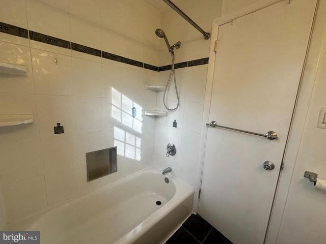 155 TALBOTT ST #155, Rockville, MD 20852