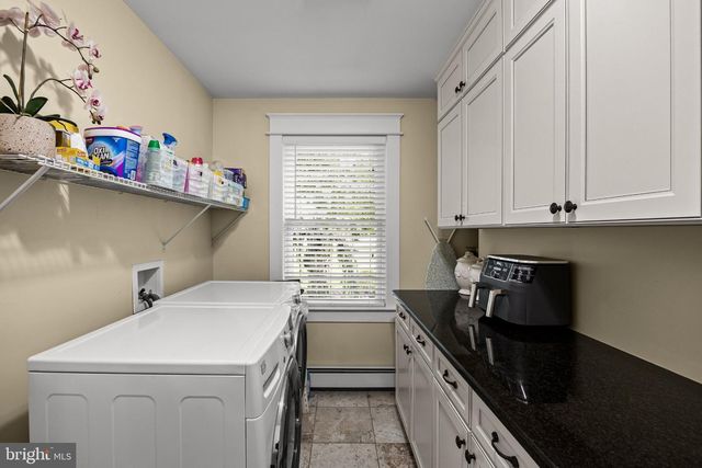 148 W ROUTE 38, Moorestown, NJ 08057