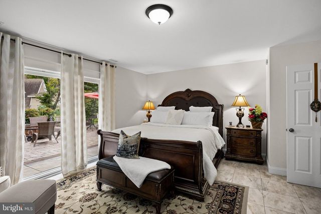 148 W ROUTE 38, Moorestown, NJ 08057