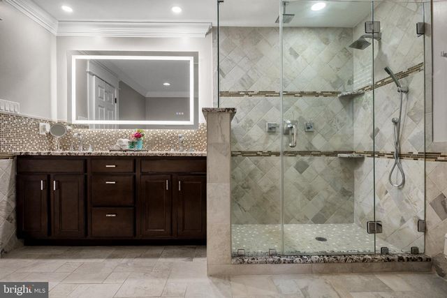 148 W ROUTE 38, Moorestown, NJ 08057