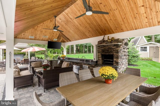 148 W ROUTE 38, Moorestown, NJ 08057