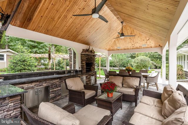 148 W ROUTE 38, Moorestown, NJ 08057
