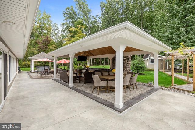148 W ROUTE 38, Moorestown, NJ 08057