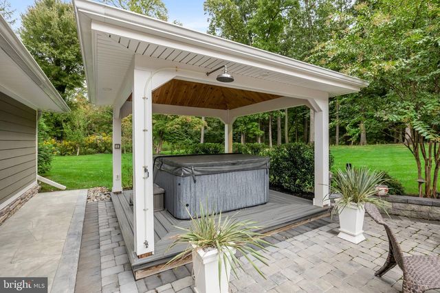 148 W ROUTE 38, Moorestown, NJ 08057