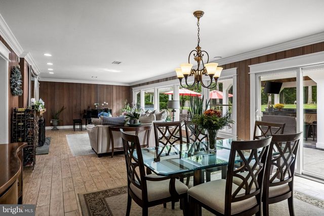 148 W ROUTE 38, Moorestown, NJ 08057