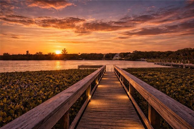 8485 Seacrest Drive, Vero Beach, FL 32963