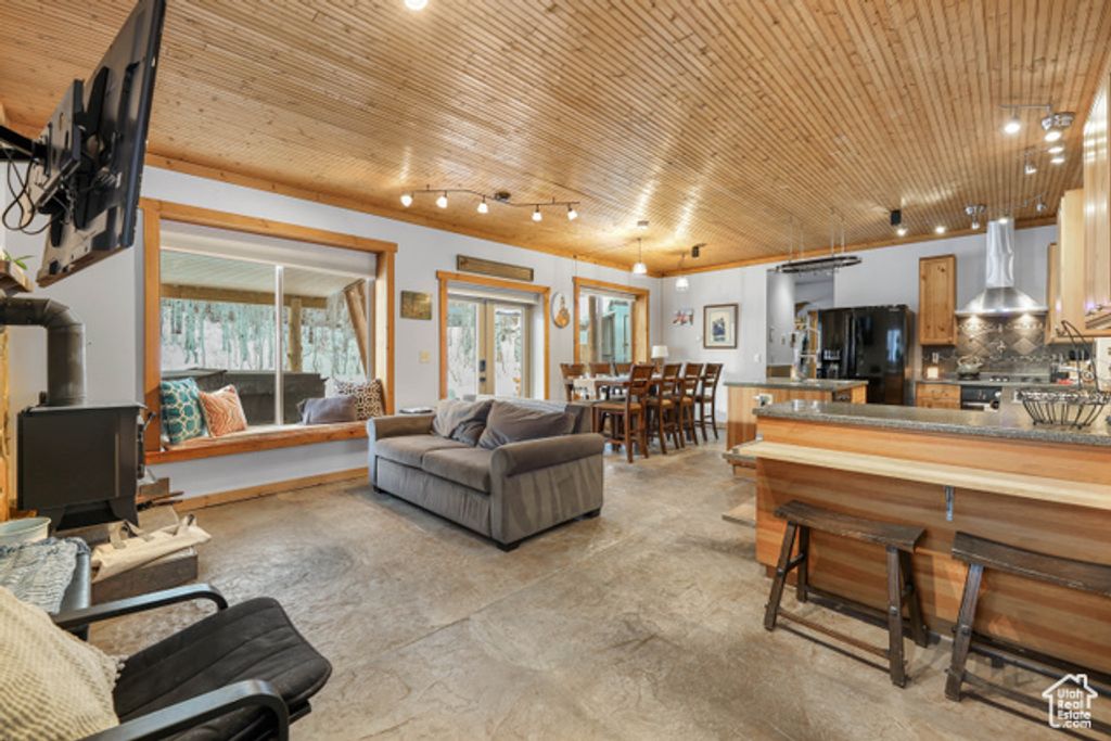 Image 6 of property listing at 2029 W TOLLGATE RD, Coalville, UT 84017