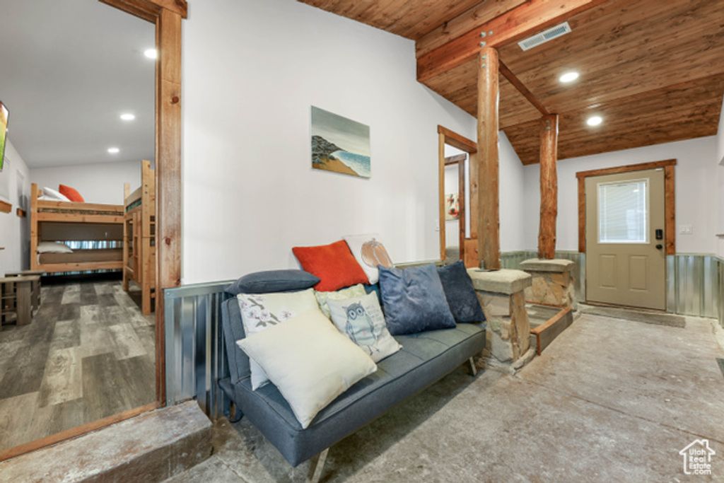Image 8 of property listing at 2029 W TOLLGATE RD, Coalville, UT 84017