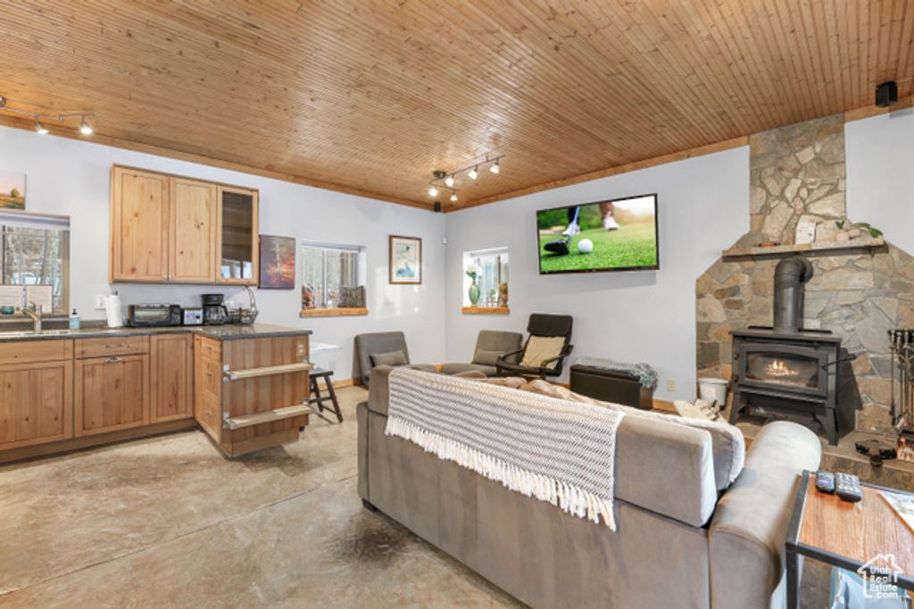 Image 9 of property listing at 2029 W TOLLGATE RD, Coalville, UT 84017