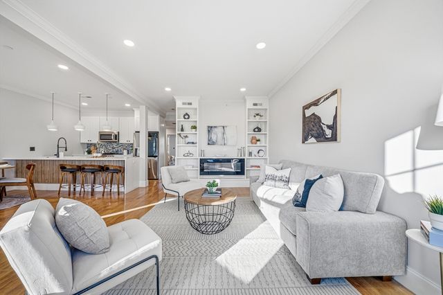 31 Boardman Street 5, Boston, MA 02128