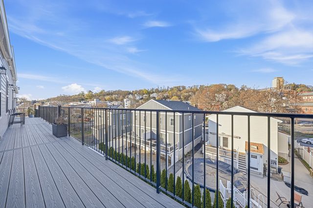 31 Boardman Street 5, Boston, MA 02128