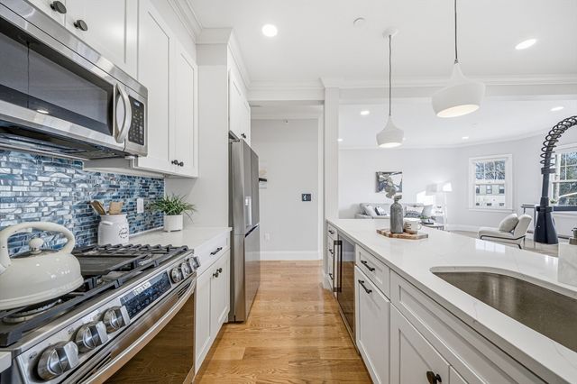 31 Boardman Street 5, Boston, MA 02128