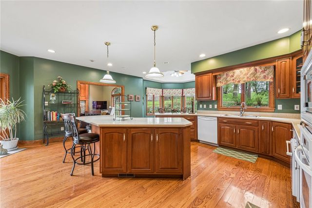 542 Hamilton Ave, Latrobe, PA 15650