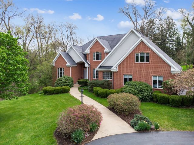 542 Hamilton Ave, Latrobe, PA 15650