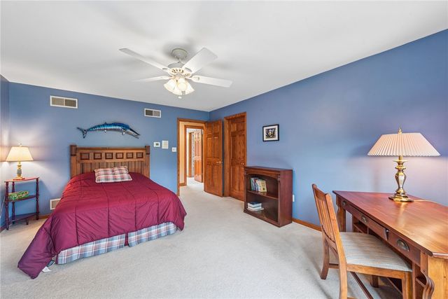 542 Hamilton Ave, Latrobe, PA 15650