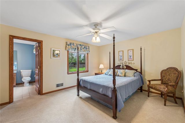 542 Hamilton Ave, Latrobe, PA 15650