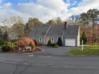42 Marthas Lane, Harwich, MA 02645