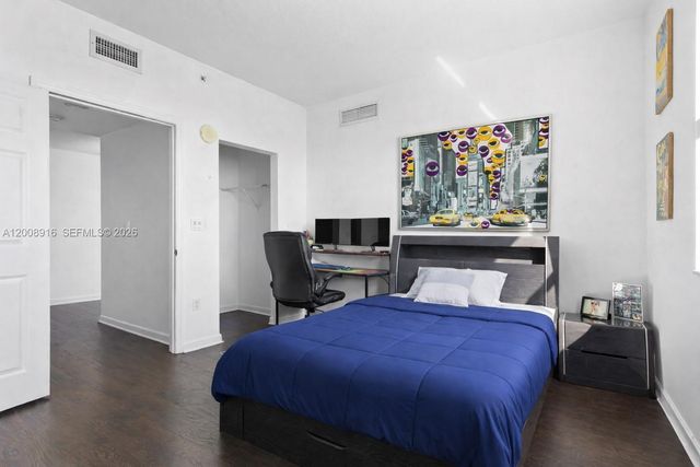 7910 Harbor Island Dr 402, North Bay Village, FL 33141