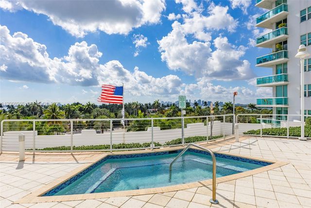 7910 Harbor Island Dr 402, North Bay Village, FL 33141