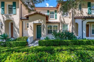318 Dewdrop, Irvine, CA 92603