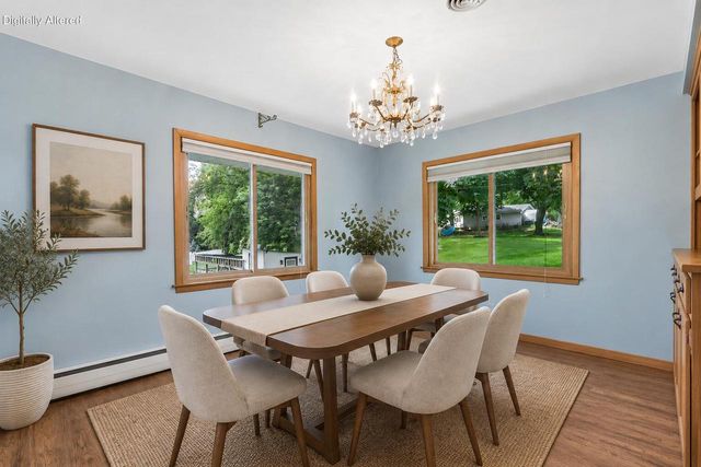 W270N195 Arrowhead TRAIL, Waukesha, WI 53188