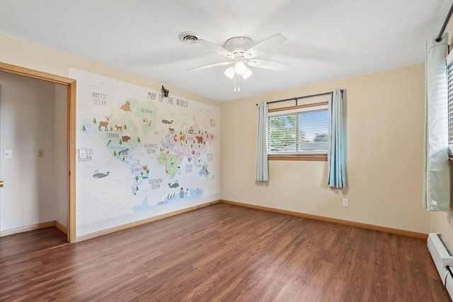 W270N195 Arrowhead TRAIL, Waukesha, WI 53188
