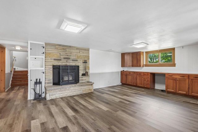 W270N195 Arrowhead TRAIL, Waukesha, WI 53188