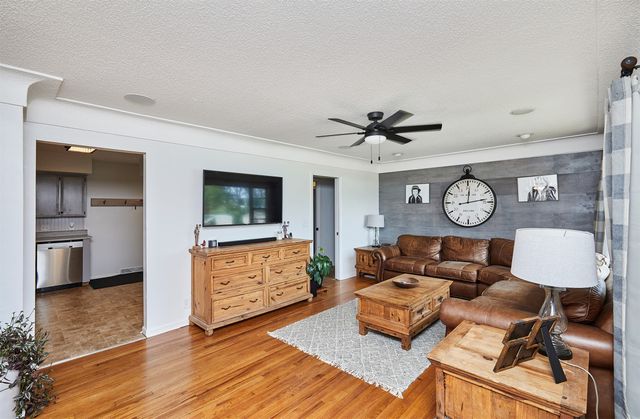 7160 NE 14th Street, Ankeny, IA 50023