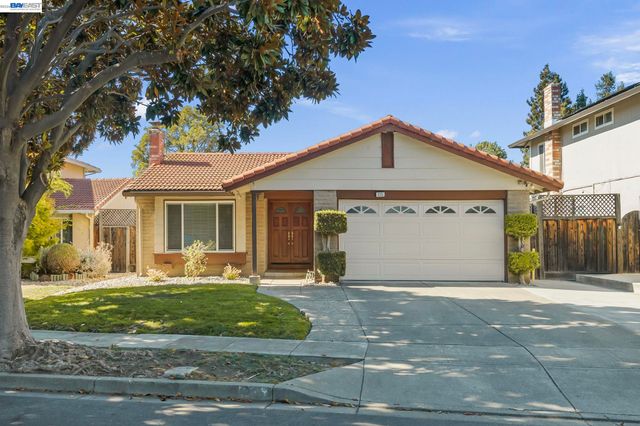 225 Preston Ct, Fremont, CA 94536