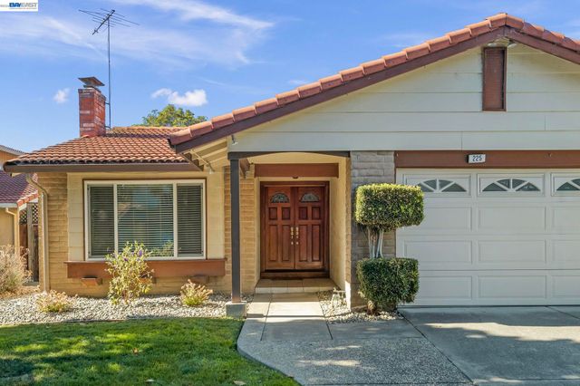 225 Preston Ct, Fremont, CA 94536