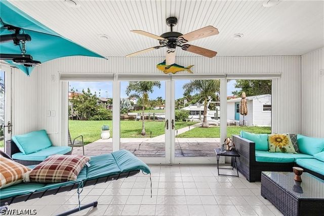 1589 Osprey AVE, Naples, FL 34102