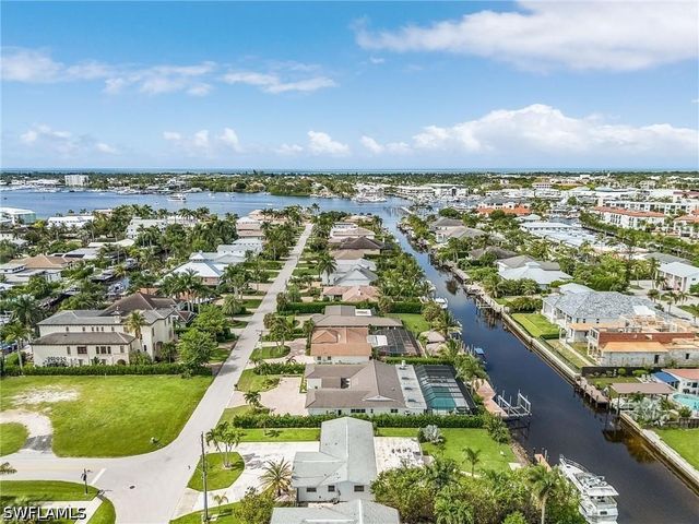 1589 Osprey AVE, Naples, FL 34102