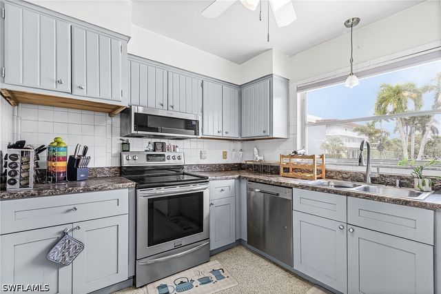 1589 Osprey AVE, Naples, FL 34102