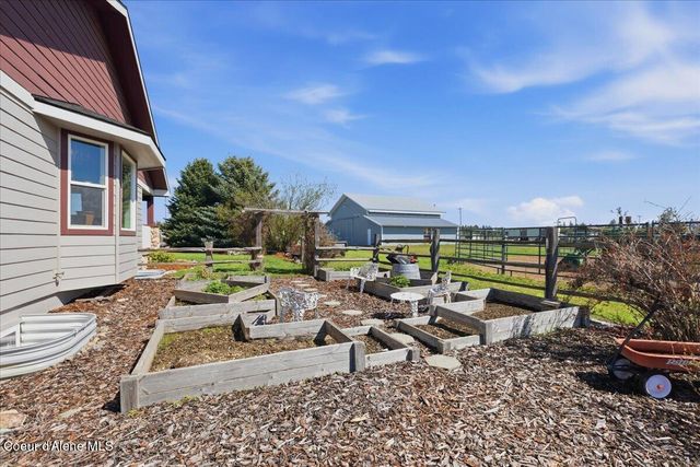 222 E Remington RD, Athol, ID 83801
