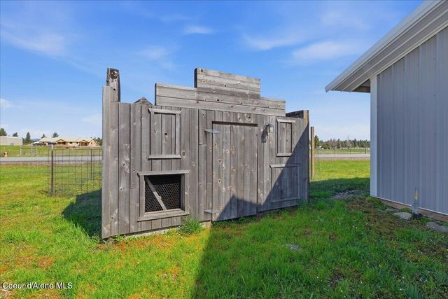 222 E Remington RD, Athol, ID 83801