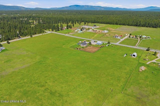 222 E Remington RD, Athol, ID 83801