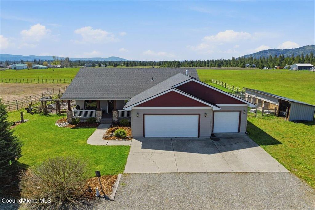 222 E Remington RD, Athol, ID 83801