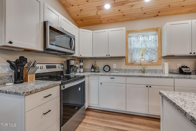 117-135 Ridgeview Drive, Elizabethton, TN 37643